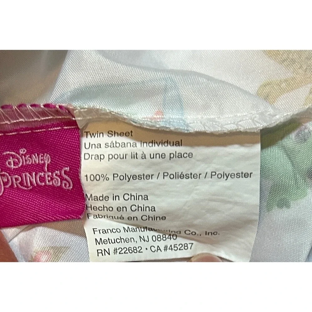 Disney Princess Twin Fitted Sheet White Character Icons Glass Slipper Rose Lamp